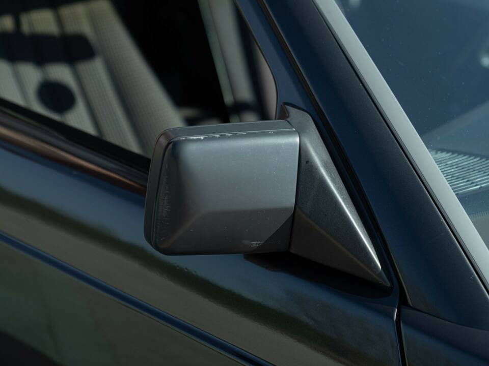 Bild 18/50 von Mercedes-Benz 190 E (1988)