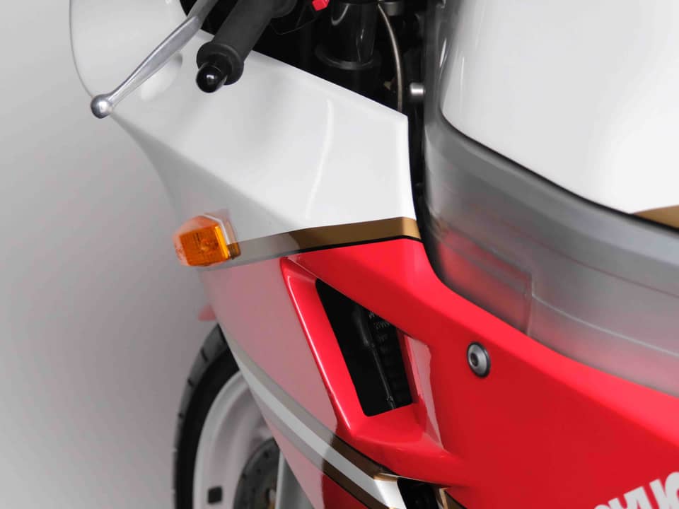 Image 70/95 of Bimota YB6 (1990)