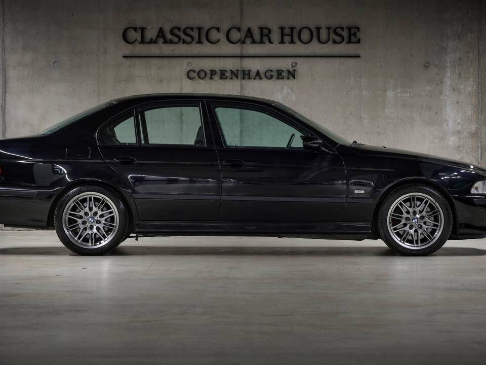 Image 11/99 of BMW M5 (2000)