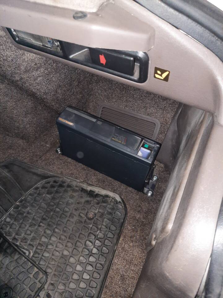 Image 22/48 of Rover 827 Si (1992)