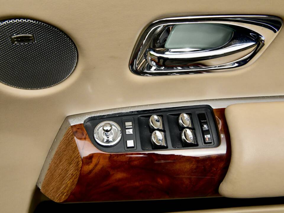 Immagine 32/50 di Rolls-Royce Phantom Coupé (2010)