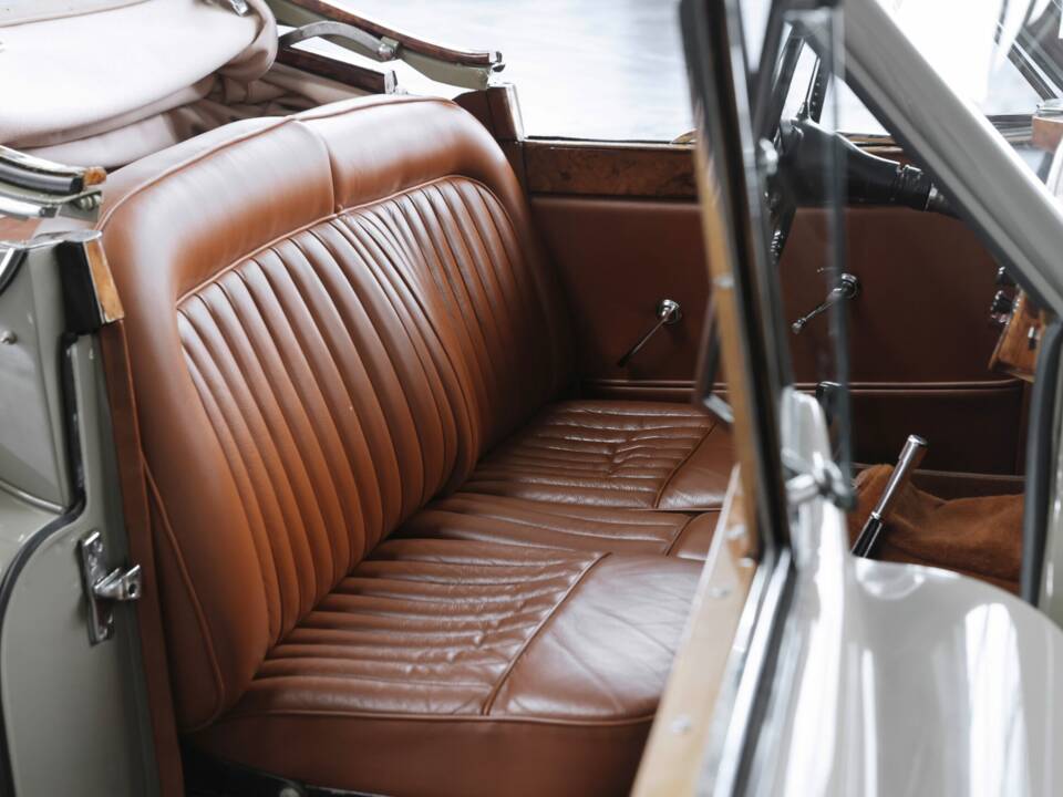 Bild 32/50 von Jaguar XK 120 DHC (1953)