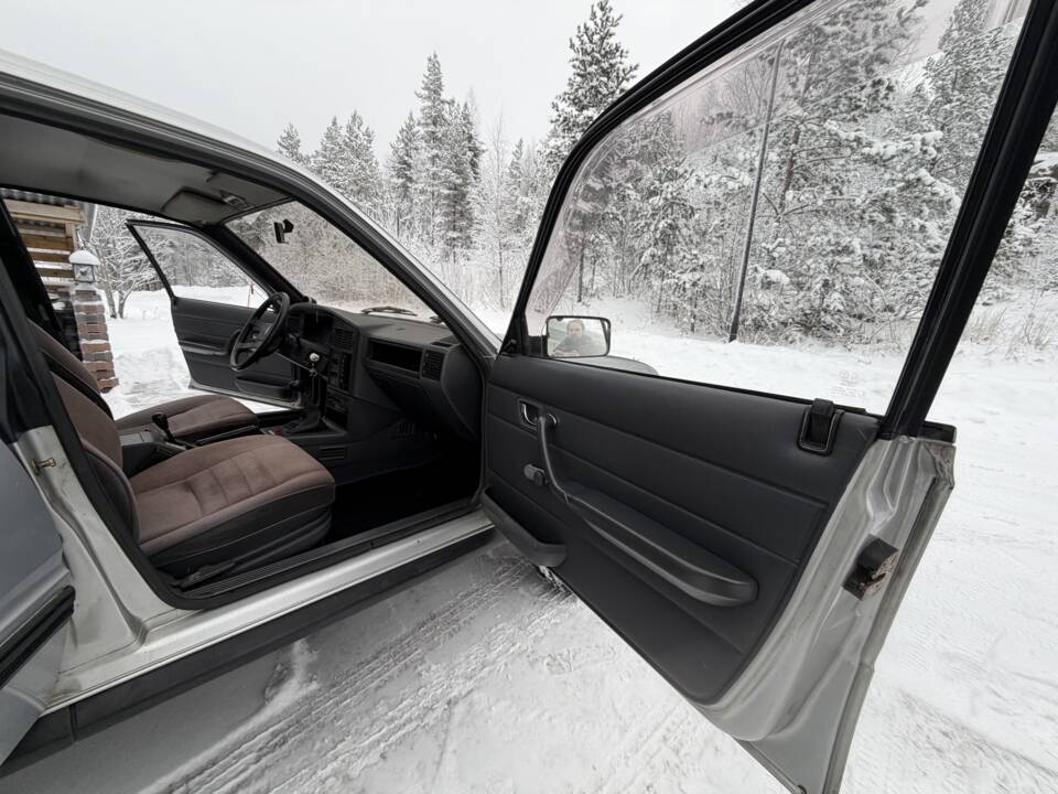 Bild 45/62 von Peugeot 505 Break 4x4 Dangel (1988)