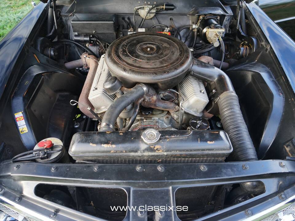 Image 16/24 of Lincoln Continental Mark II (1956)