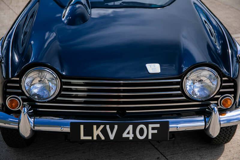 Image 17/31 of Triumph TR 5 PI (1968)