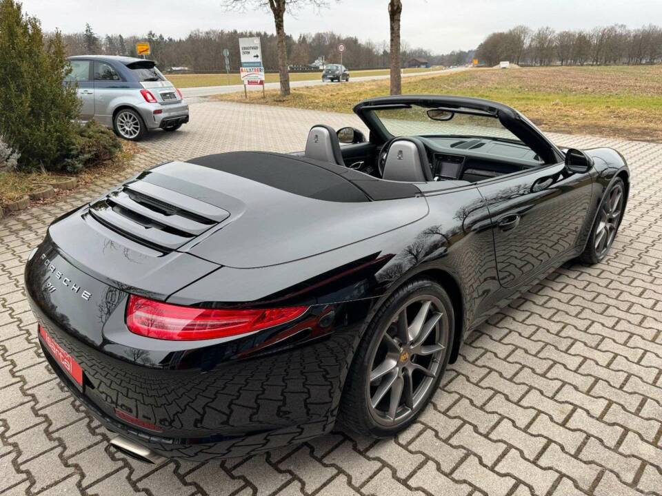 Image 6/18 of Porsche 911 Targa 4 (2015)