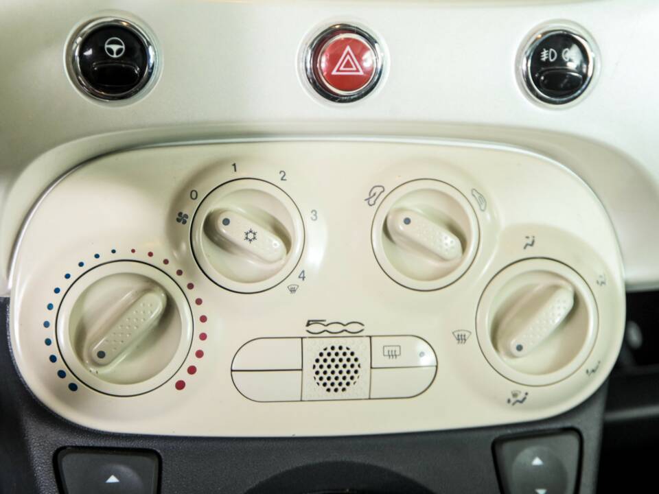 Bild 23/42 von FIAT 500 (2009)