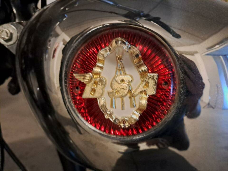 Image 19/24 of BSA C 11, C 12 (1957)