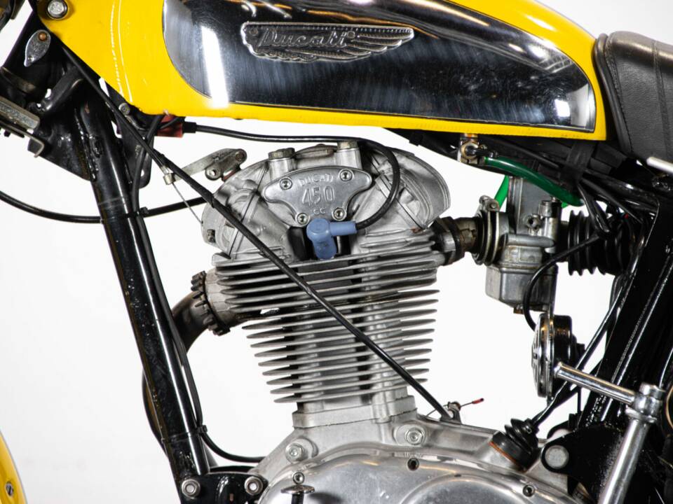 Bild 22/50 von Ducati 450 Scrambler (1969)