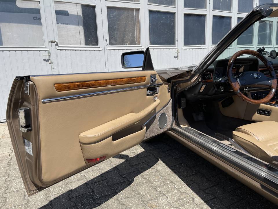 Bild 36/42 von Jaguar XJ-S Convertible (1989)