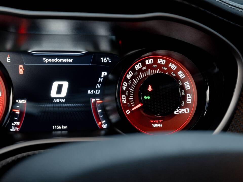 Image 71/86 of Dodge Challenger SRT "Black Ghost" (2023)