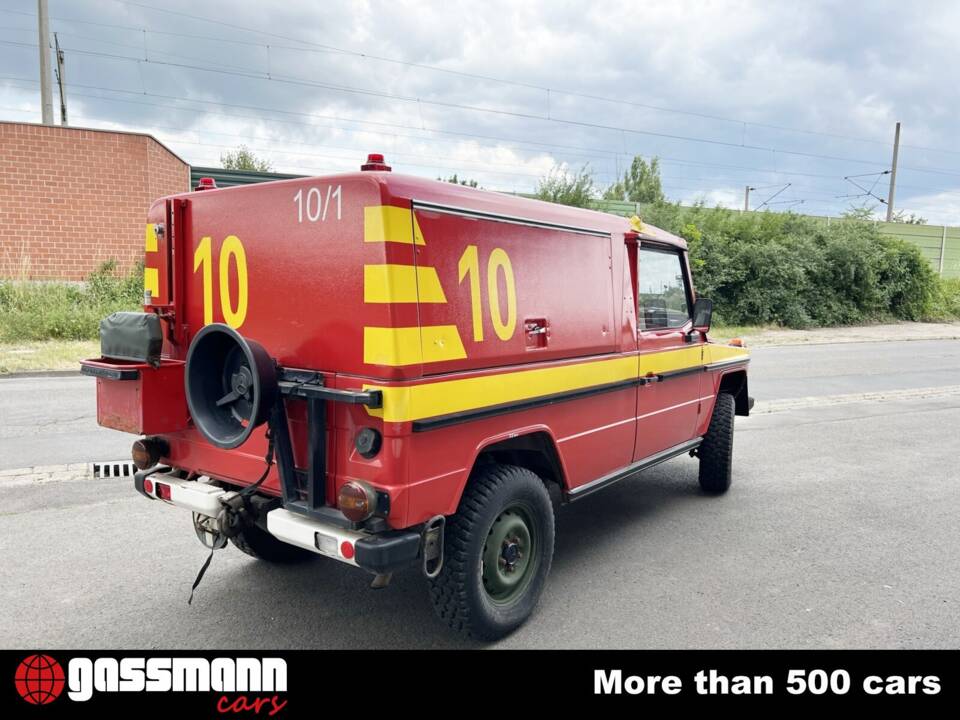 Immagine 6/15 di Mercedes-Benz 250 GD Wolf (lang) (1994)