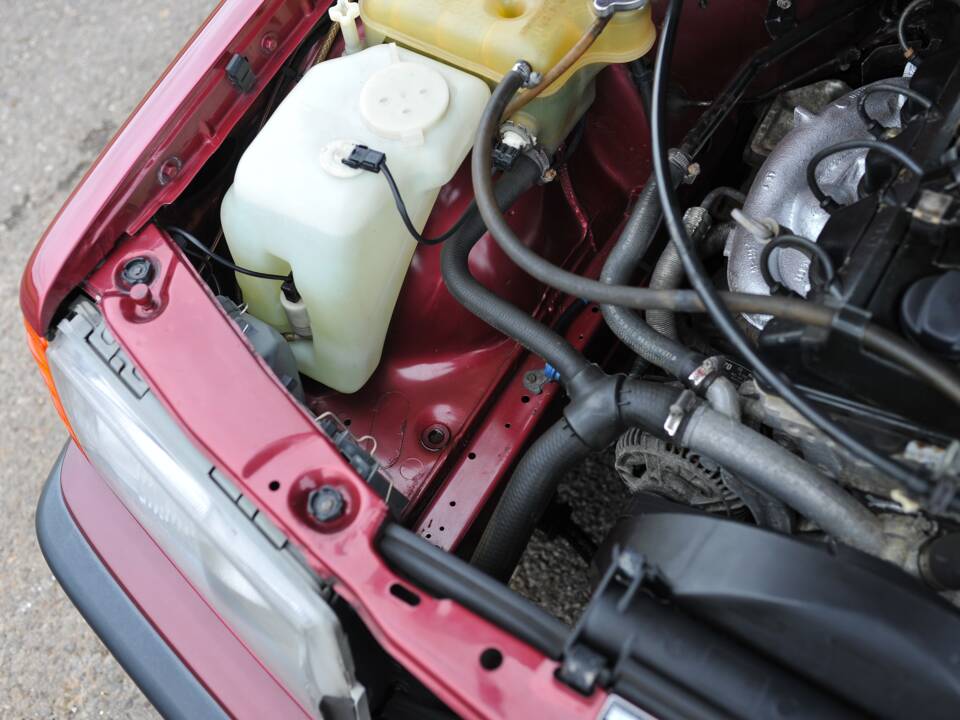 Image 26/31 of Mercedes-Benz 190 E (1993)