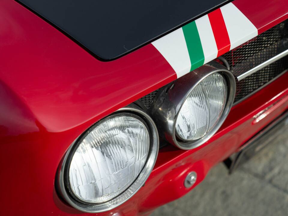 Bild 19/50 von Alfa Romeo 2000 GT Veloce (1973)