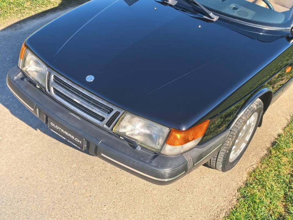 Image 21/24 of Saab 900 2.1 i 16V (1991)