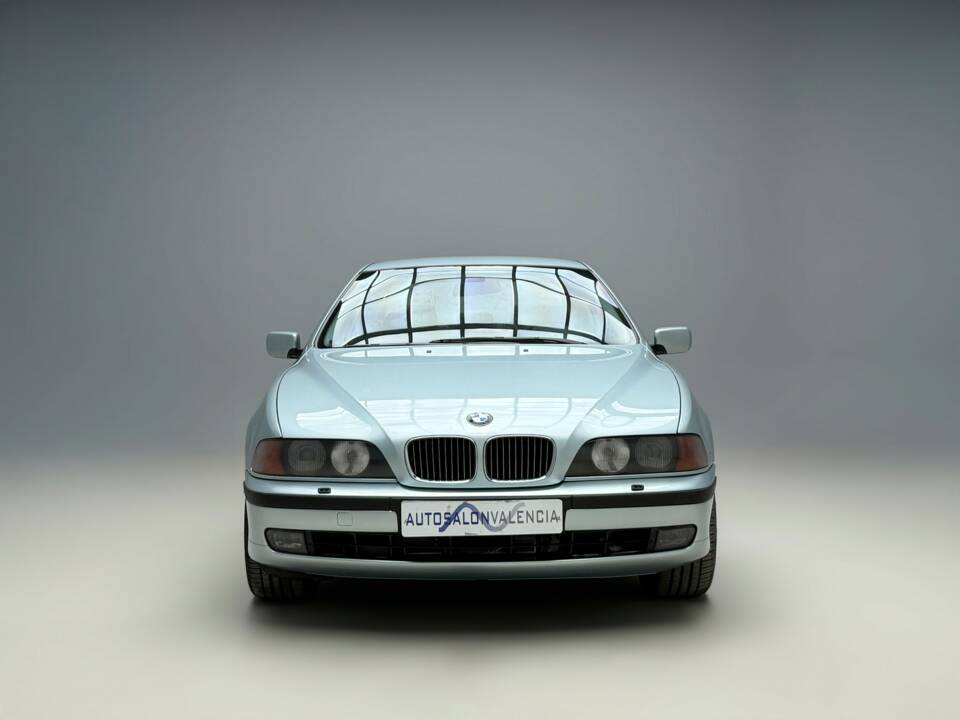 Bild 5/25 von BMW 540i (1998)