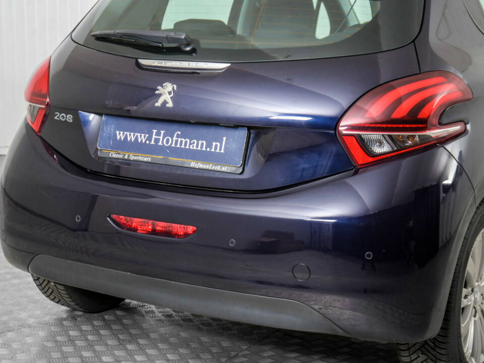 Image 27/50 of Peugeot 208 1.2 PureTech 82 (2019)