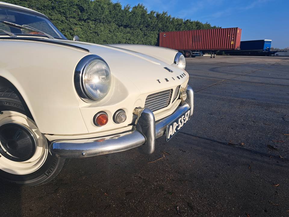 Image 3/14 of Triumph Spitfire 4 (1964)