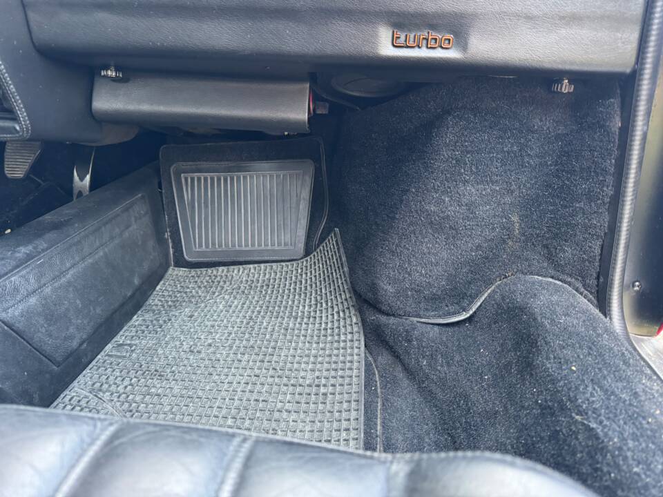 Immagine 67/100 di Ferrari 208 GTS Turbo (1989)