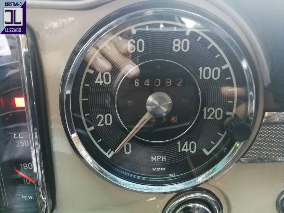 Bild 37/81 von Mercedes-Benz 250 SL (1968)