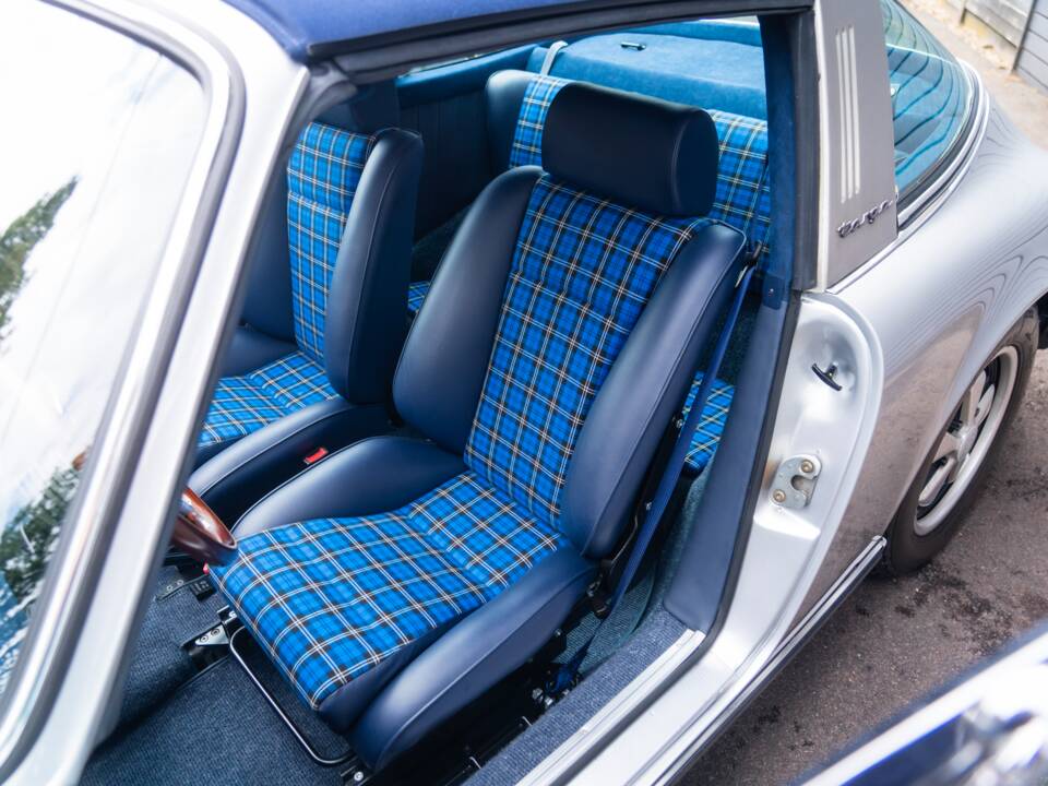 Image 33/52 of Porsche 911 2.4 S (1973)