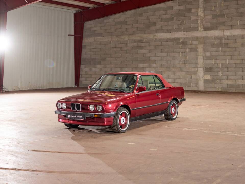 1990 | BMW 320i
