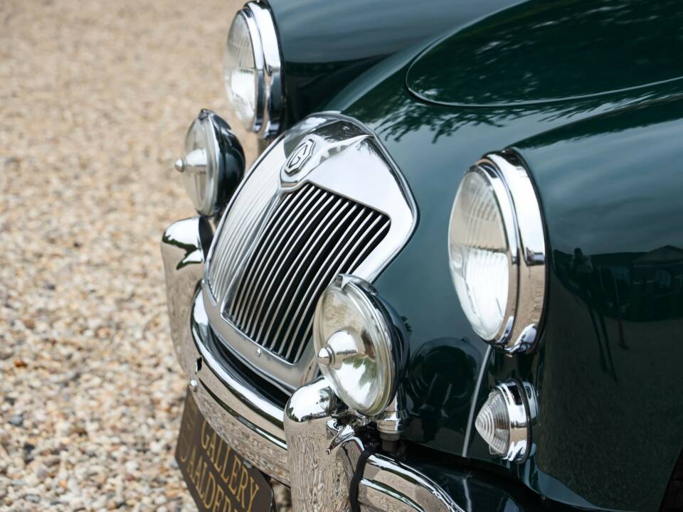 Image 18/50 de MG MGA 1500 (1958)