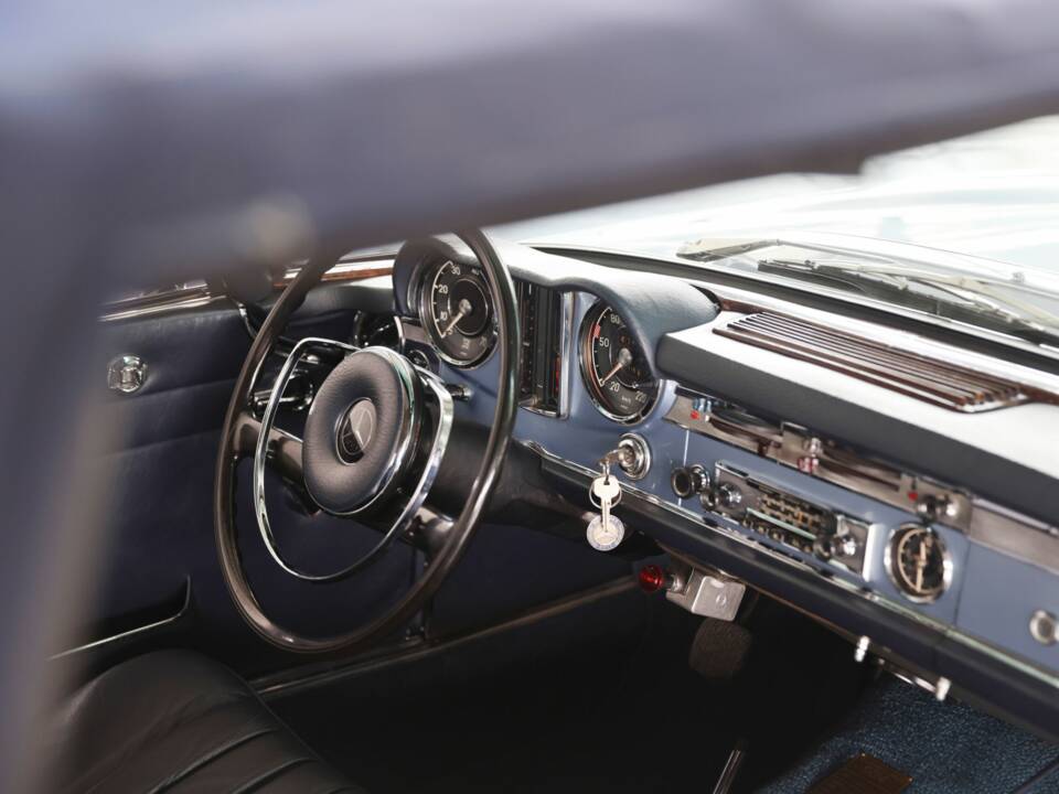 Immagine 25/40 di Mercedes-Benz 230 SL (1966)
