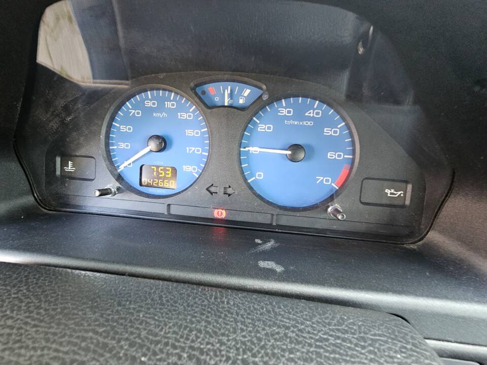 Image 8/16 of Peugeot 106 1.1 (2001)