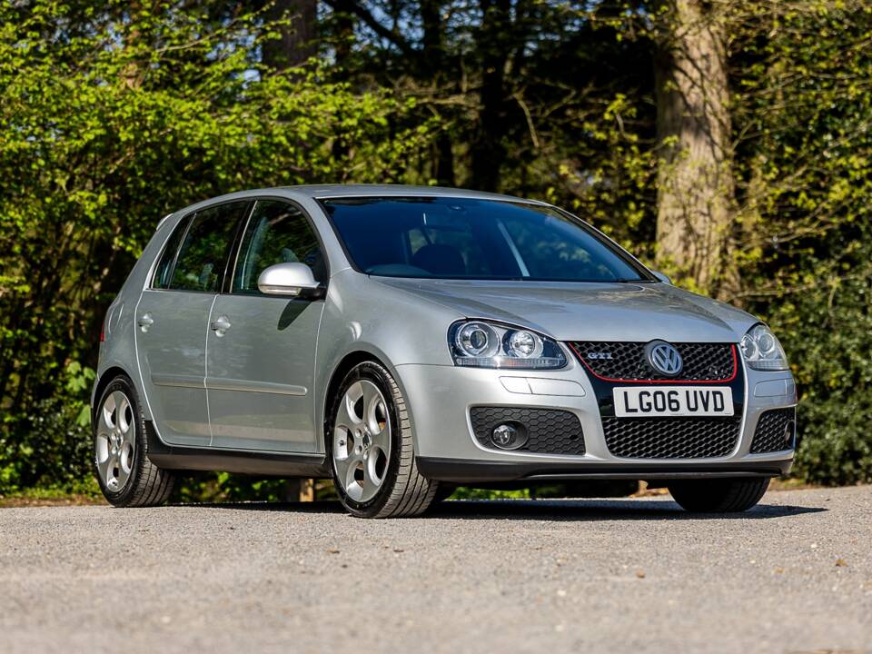 Bild 1/50 von Volkswagen Golf V GTI (2006)