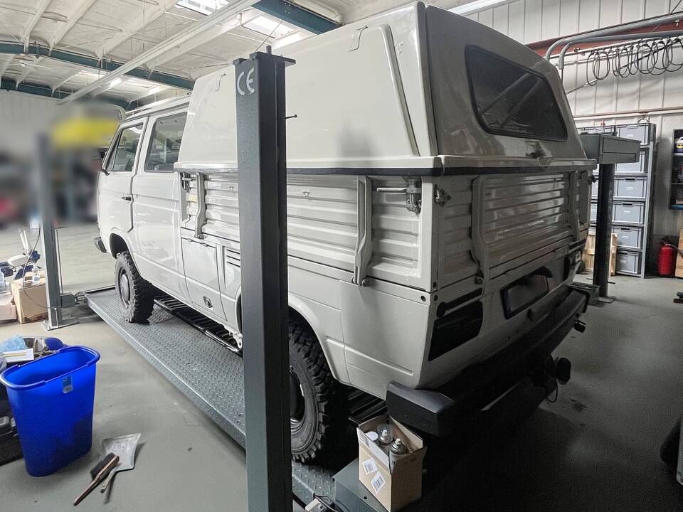 Bild 7/27 von Volkswagen T4 Kastenwagen 2.5 Syncro (1991)