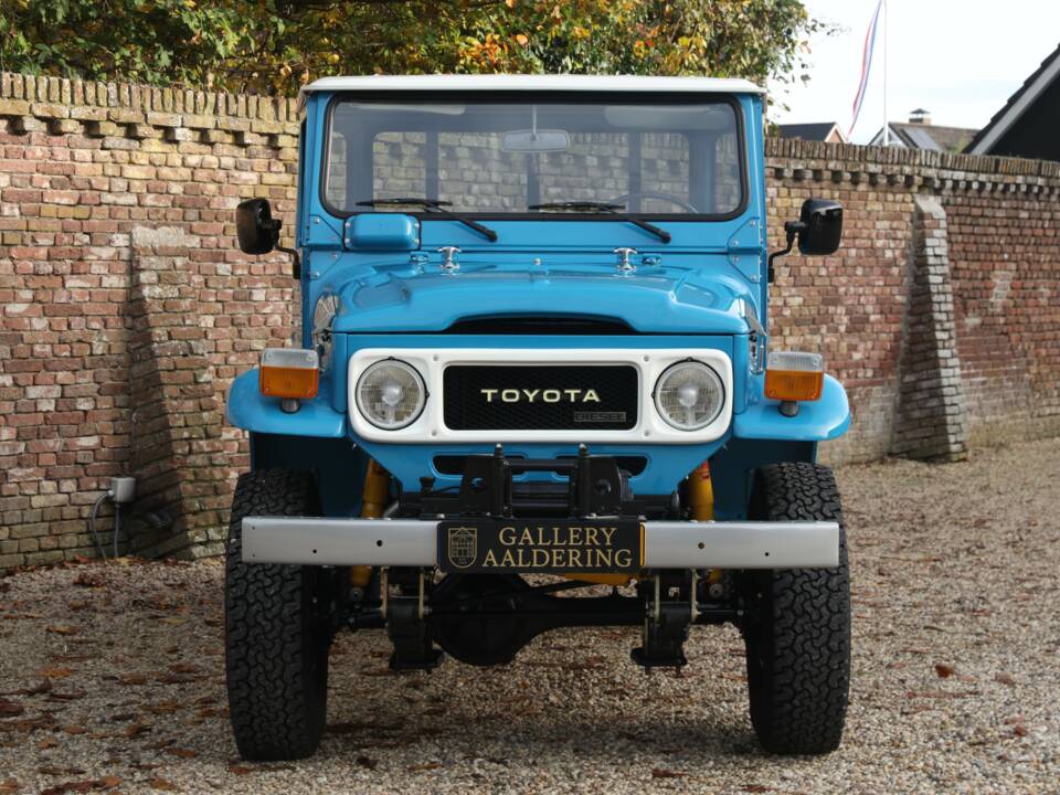 Bild 31/50 von Toyota Land Cruiser BJ 45 (1982)