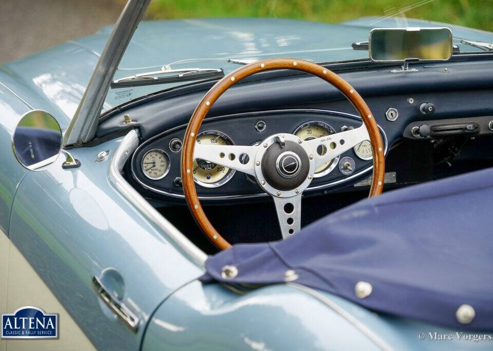 Immagine 32/44 di Austin-Healey 3000 Mk II (BN7) (1962)