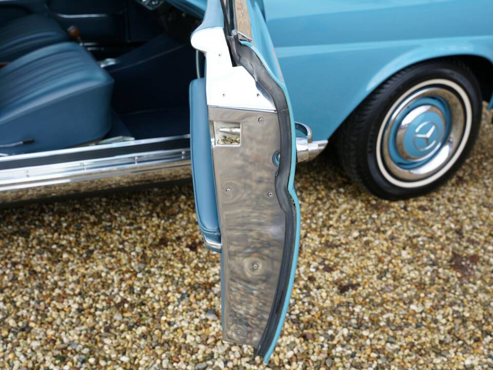 Bild 48/50 von Mercedes-Benz 250 SE (1967)