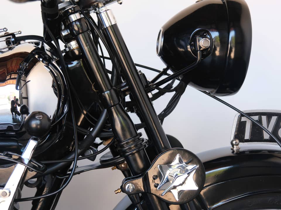 Image 8/99 of Brough-Superior SS 100 (1933)