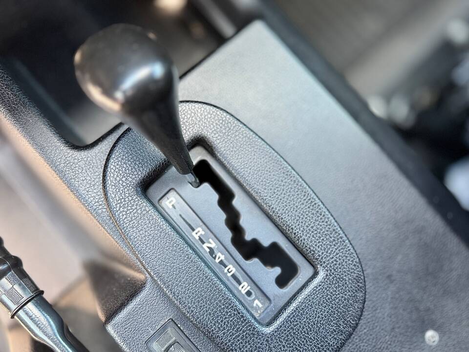 Immagine 15/26 di Mercedes-Benz 280 GE (kurz) (1988)