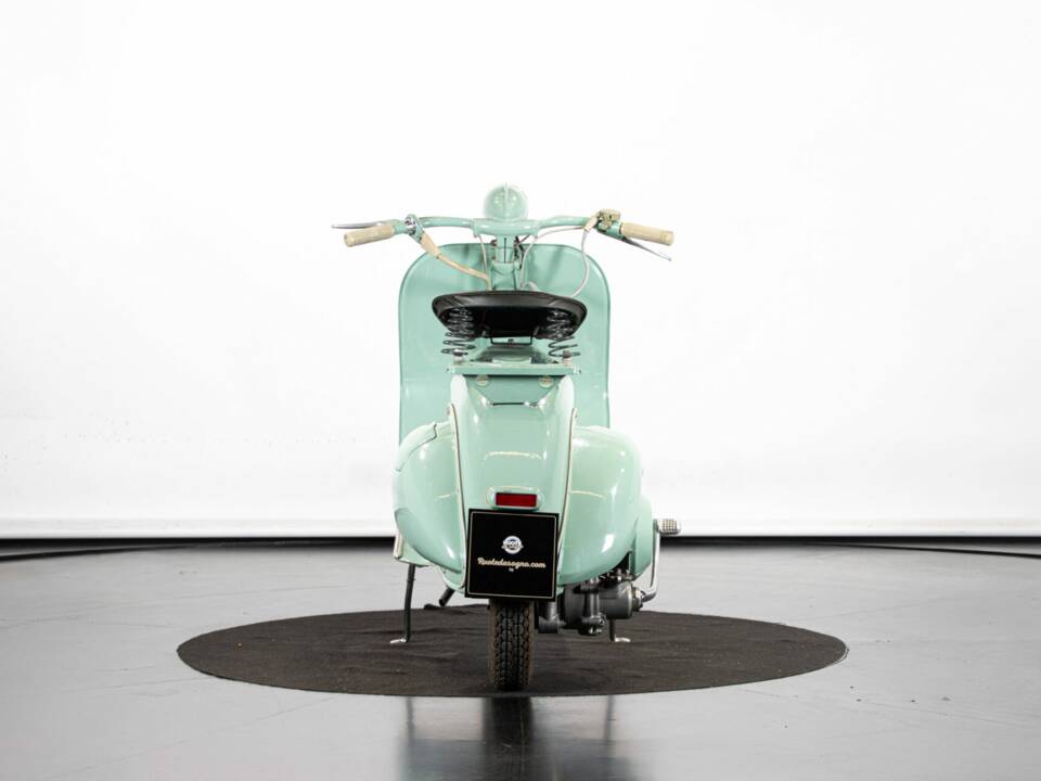 Immagine 3/50 di Piaggio Vespa 125 (1953)