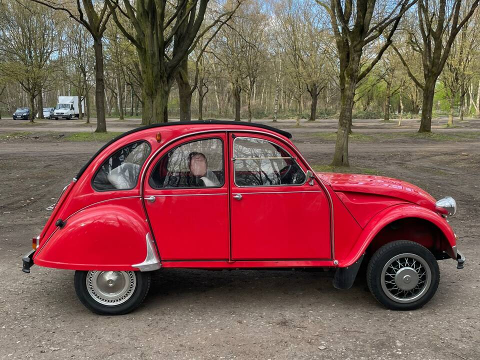 Image 2/9 of Citroën 2 CV 6 (1984)
