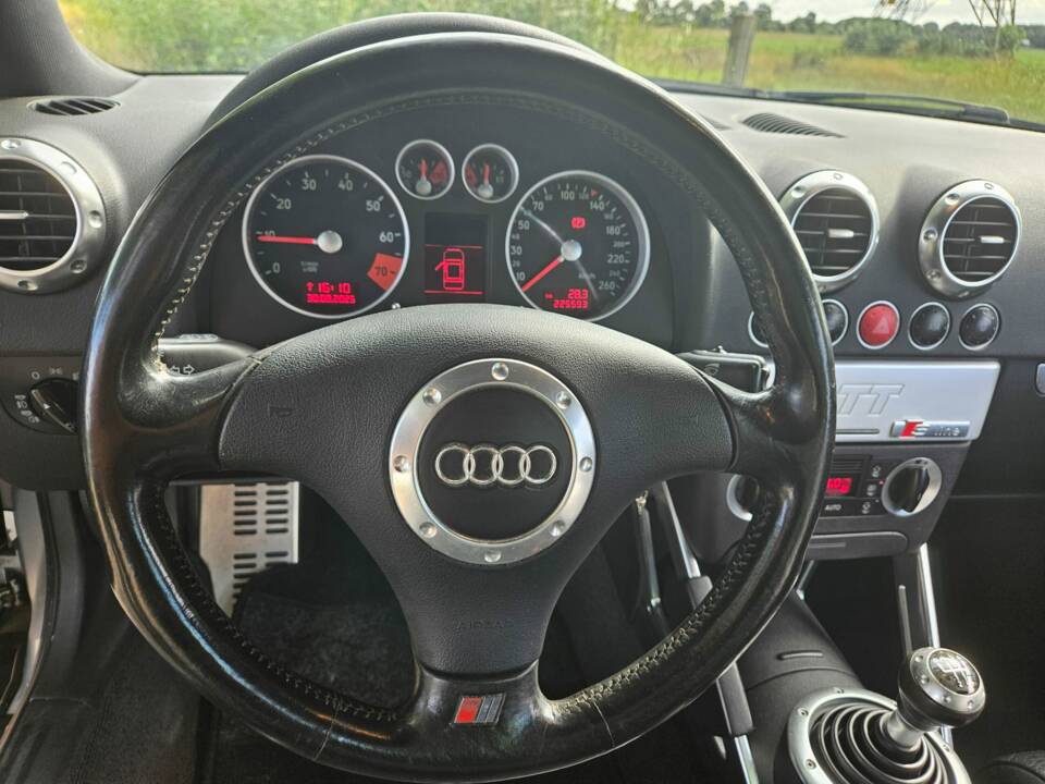 Image 2/8 of Audi TT 1.8 T (1999)