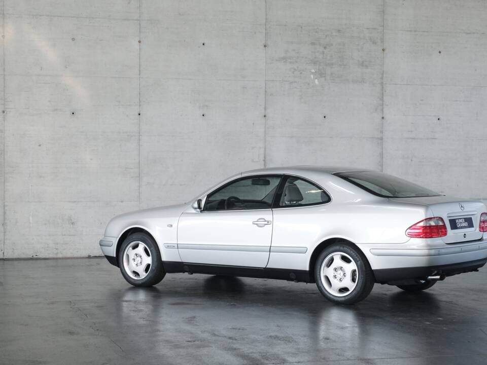 Bild 6/50 von Mercedes-Benz CLK 230 Kompressor (1999)