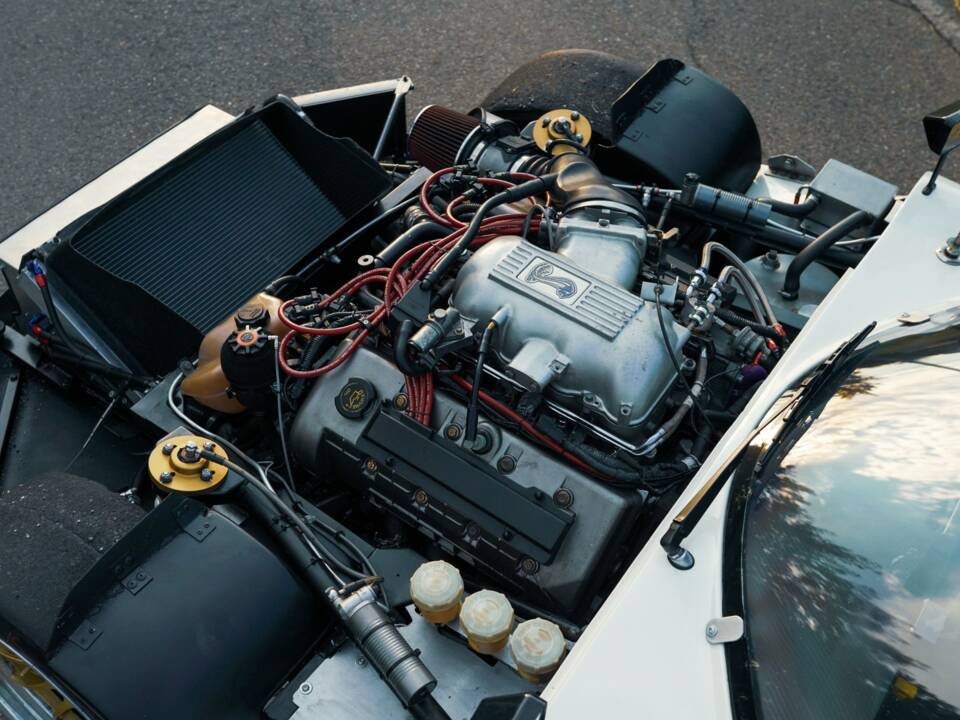 Image 11/17 of Marcos Mantis Challenge (1999)