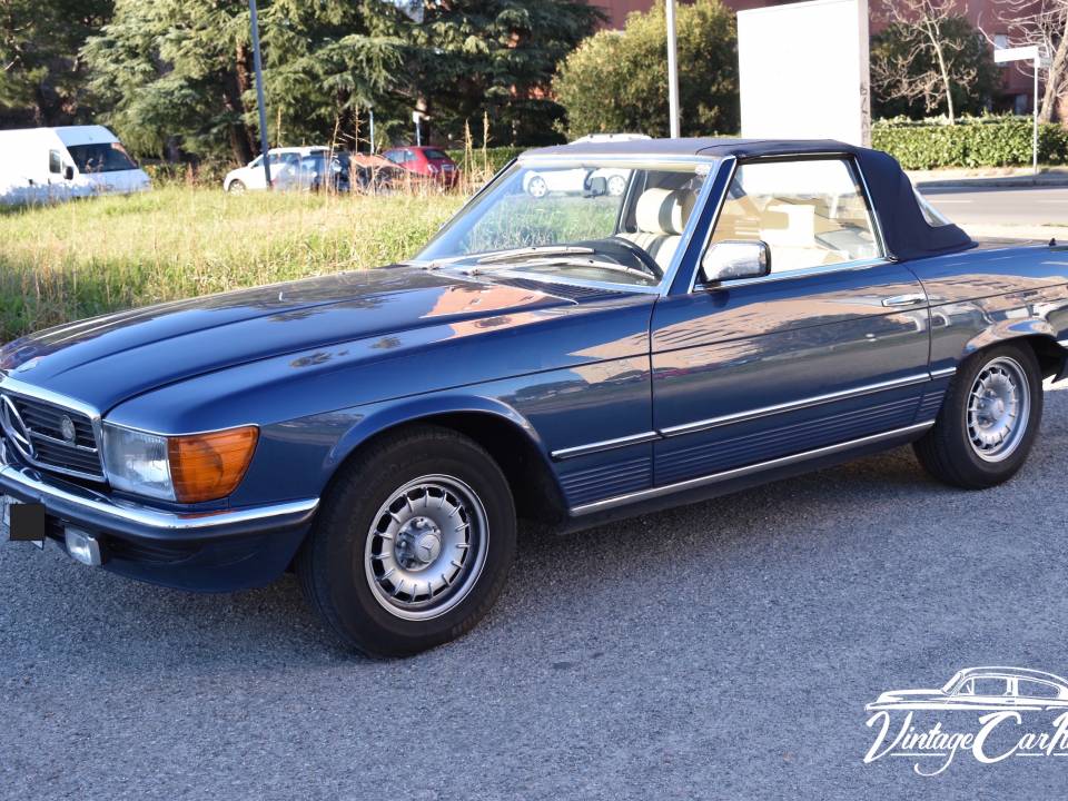 Image 6/30 de Mercedes-Benz 280 SL (1985)