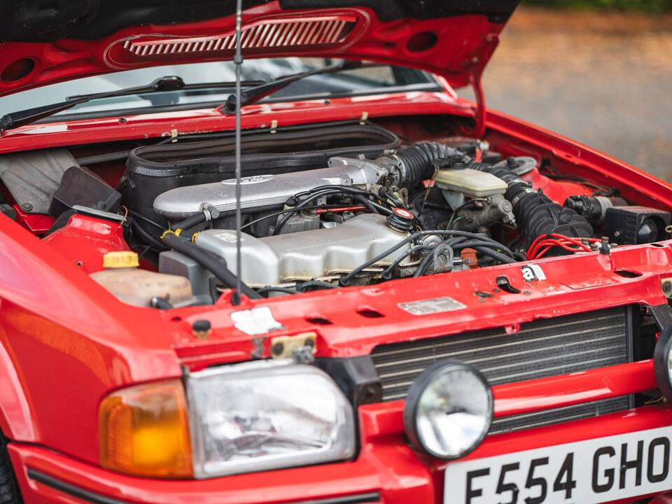 Immagine 6/50 di Ford Escort IV XR3i (1987)
