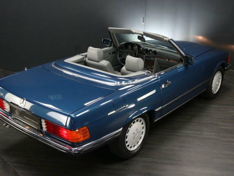 Image 6/30 of Mercedes-Benz 300 SL (1986)