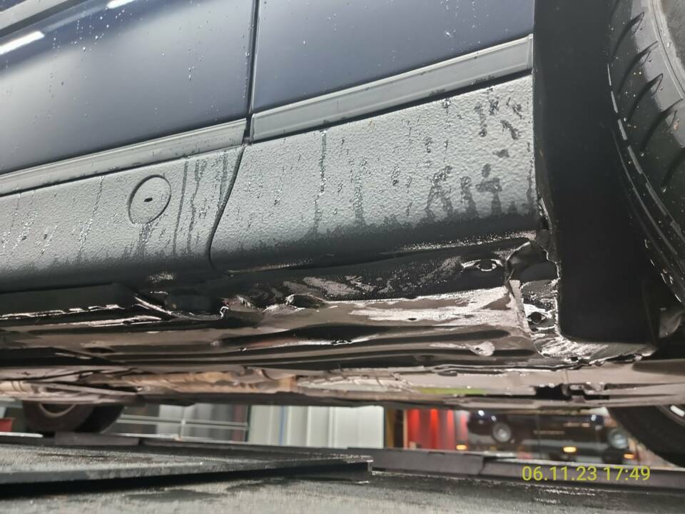 Image 53/58 of BMW 750i (1997)