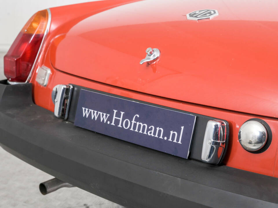 Image 25/50 of MG MGB (1976)