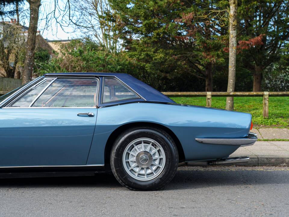 Image 13/33 of Maserati Ghibli Spyder SS (1971)