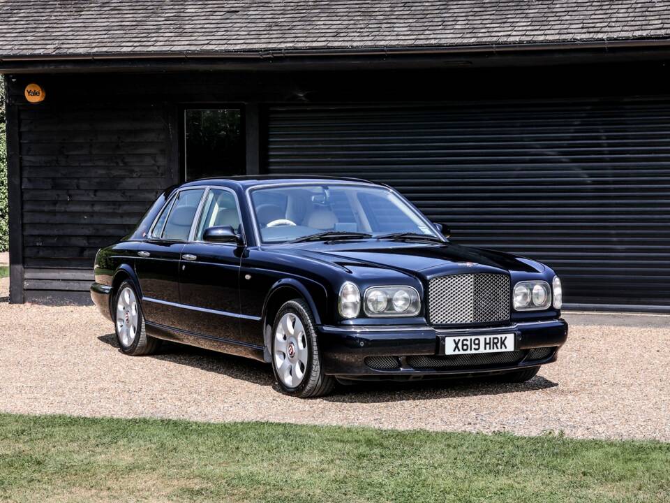 Image 14/37 of Bentley Arnage Red Label (2000)