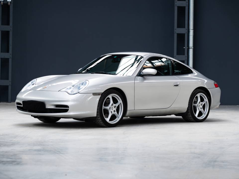Image 7/14 of Porsche 911 Carrera (2002)