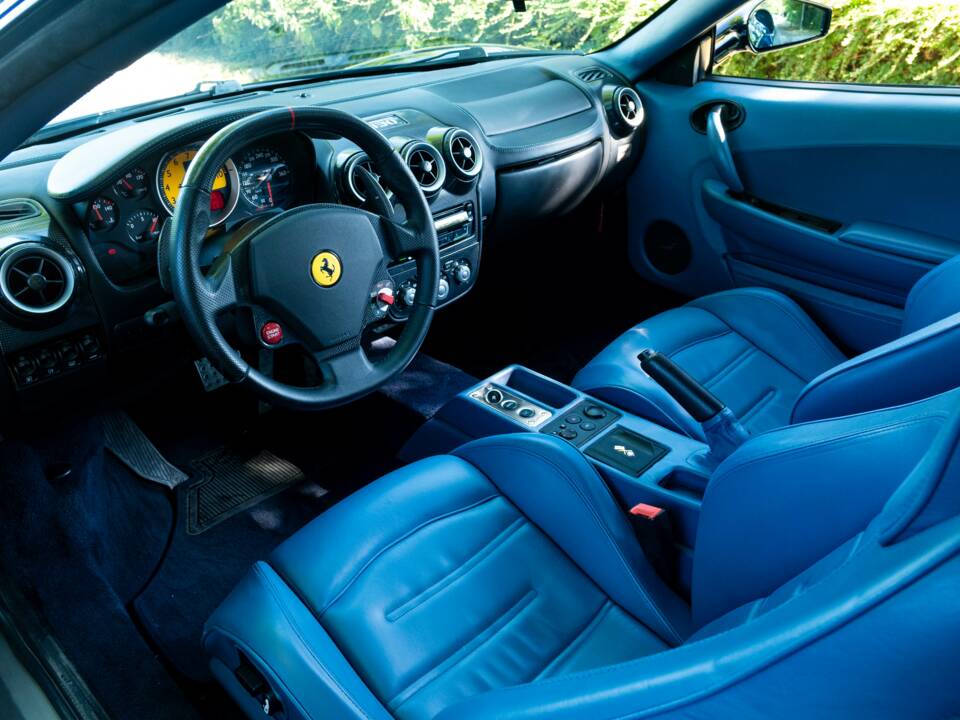 Bild 20/36 von Ferrari F 430 (2005)